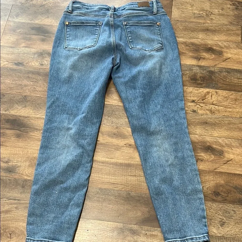 Judy Blue relaxed fit jeans size 7/28